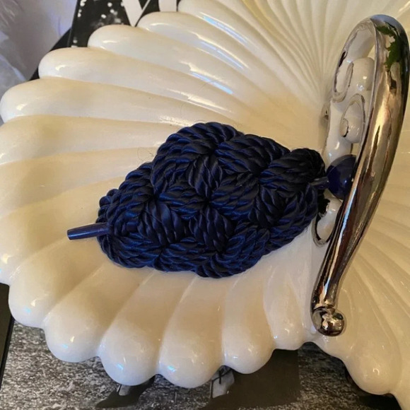 Vintage - Y2K Hair and Butterfly  Claw Clips - Picture 2 of 7